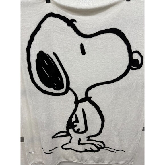 Peanuts Snoopy FULL Body White Black Plush Blanket 48"x60" 100% Polyester - Picture 1 of 2